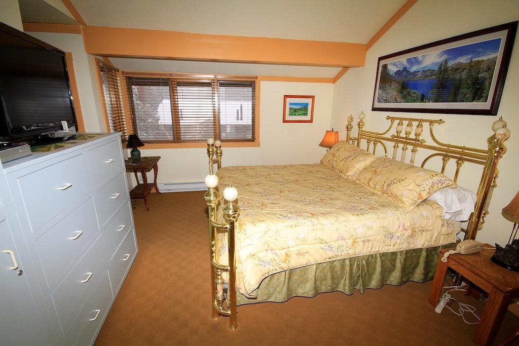 Mountainback At Mammoth Apartment Мамът Лейкс Стая снимка