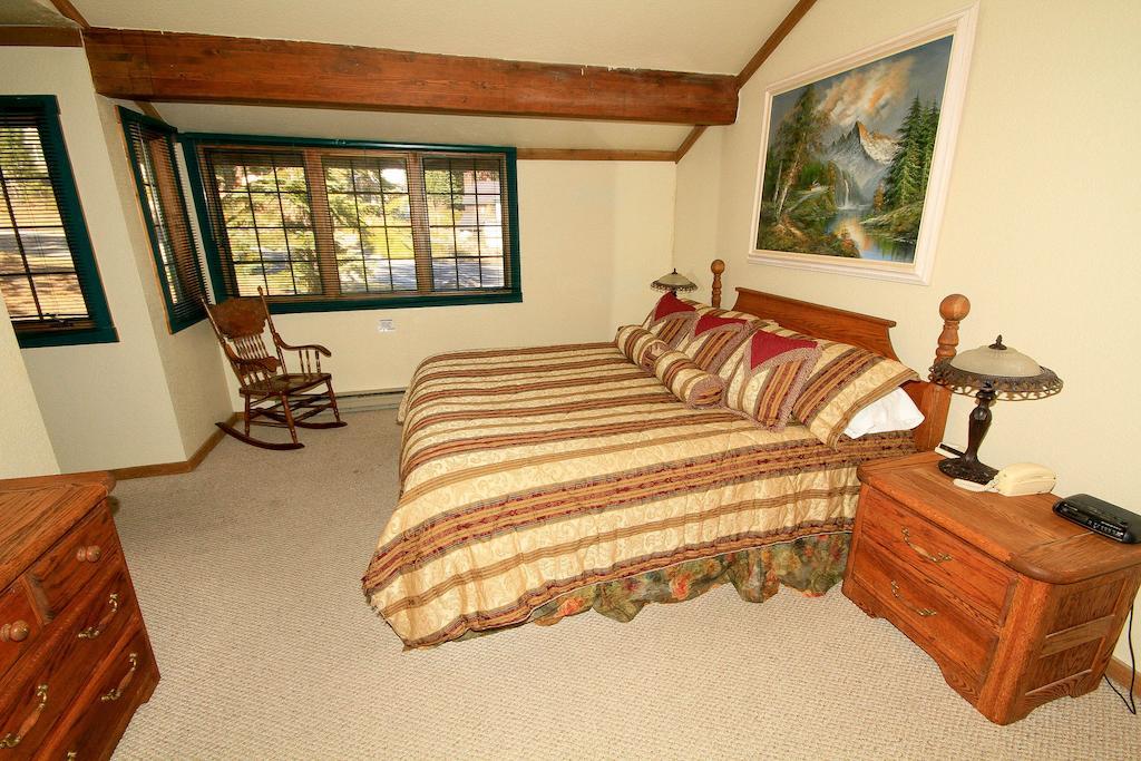 Mountainback At Mammoth Apartment Мамът Лейкс Стая снимка